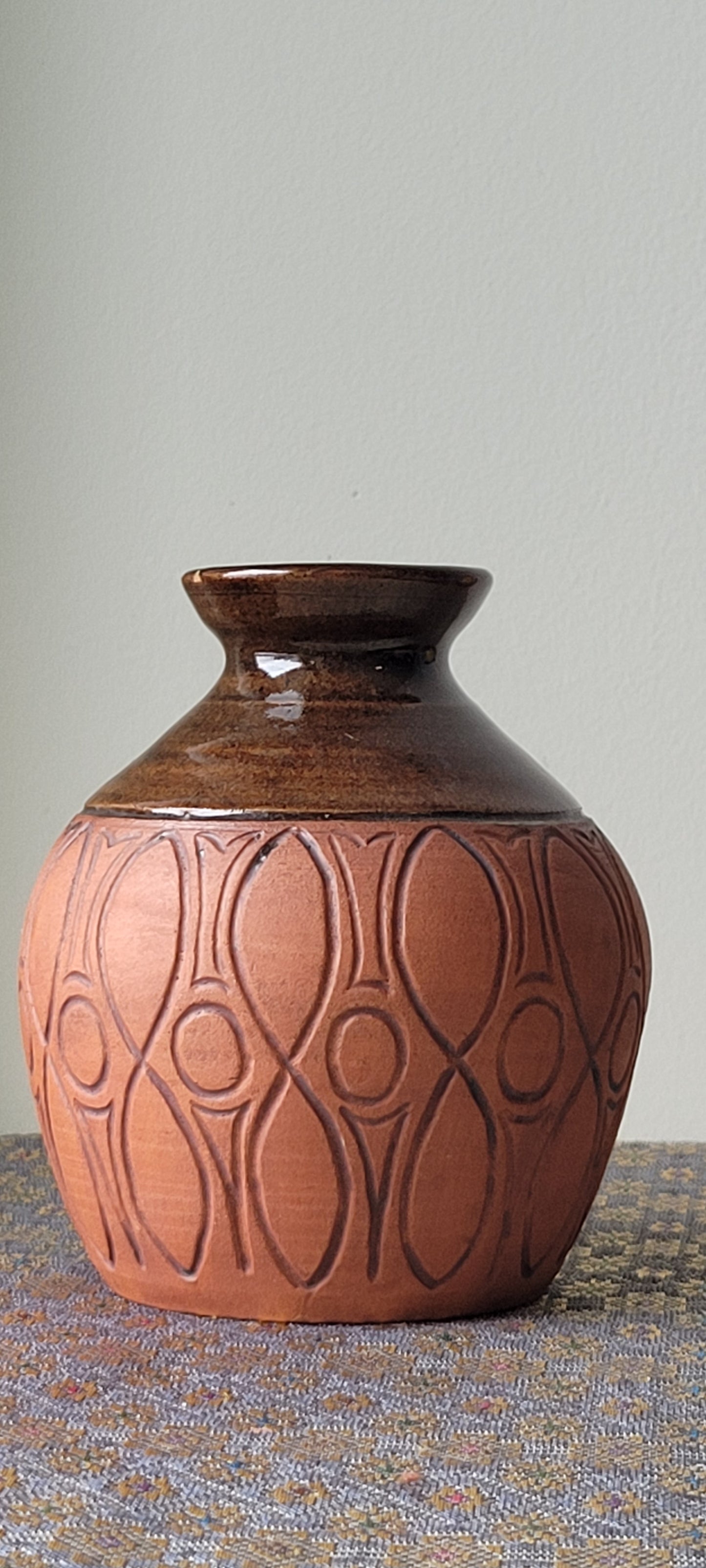 Striking '88 Studio Pottery Red Clay Vase