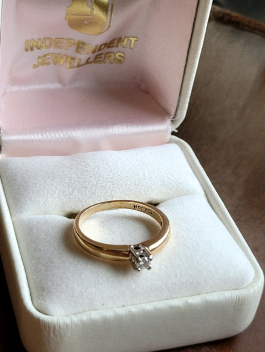 90s 10K Gold and Diamond Solitaire Size 7 Independent Jewellers