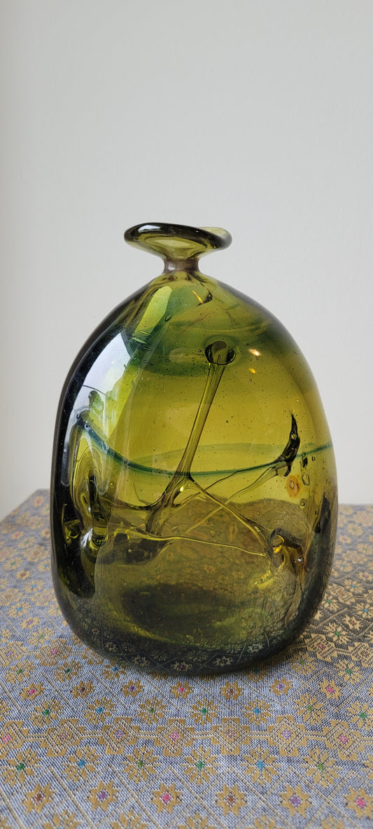 Two Rivers 1977 Blown Glass Art Glass Vase by Michael Robinson